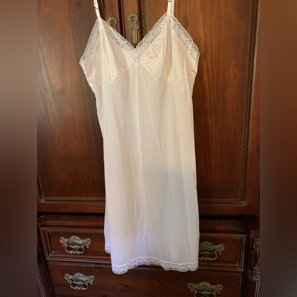 Ladies slip